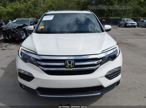 5FNYF6H97HB077050 2017 HONDA PILOT White Вид задньої частини салону