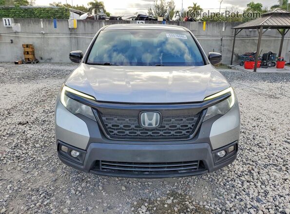 5FNYF7H2XMB007948 2021 HONDA PASSPORT Silver Widok z przodu