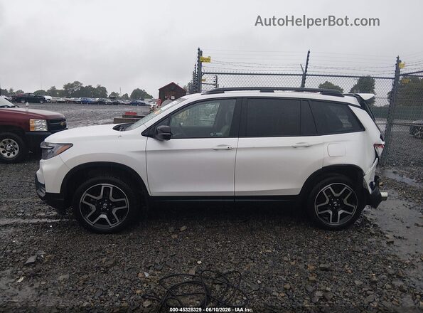 5FNYF8H01PB024453 2023 HONDA PASSPORT White 360 interior view