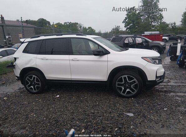 5FNYF8H01PB024453 2023 HONDA PASSPORT White Rear interior view