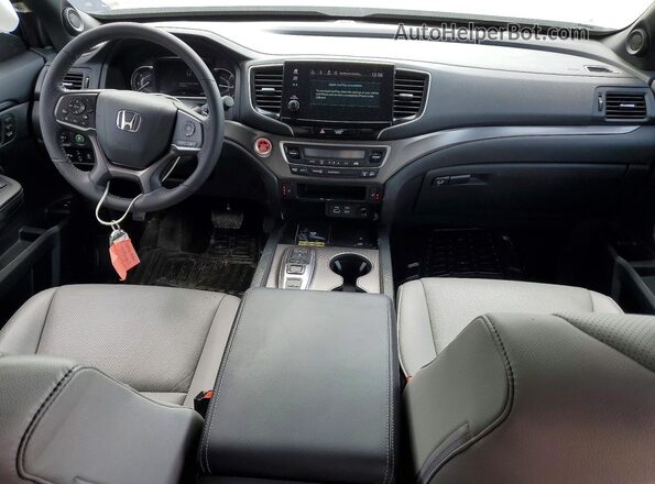 5FNYF8H58SB013521 2025 HONDA PASSPORT Silver Vista del salpicadero