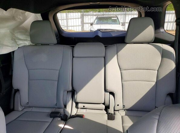 5FNYF8H5XRB018035 2024 HONDA PASSPORT Silver Vista de los asientos traseros