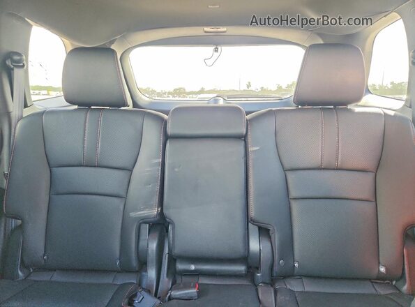 5FNYF8H65PB028820 2023 HONDA PASSPORT Silver Հետևի նստատեղերի տեսք