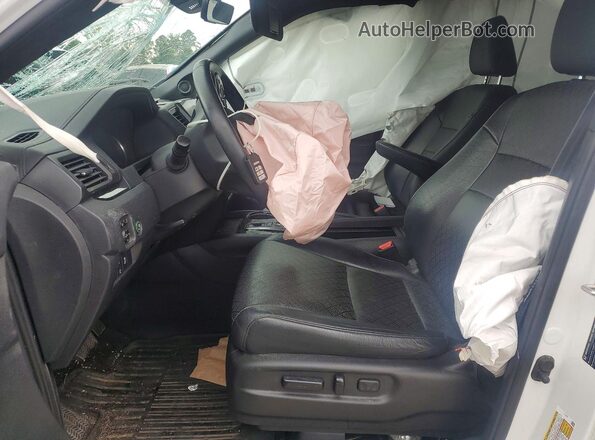 5FNYF8H96KB023774 2019 HONDA PASSPORT White Սալոնի դիմացի տեսք