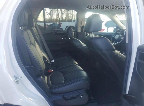 5FNYG1H42RB016811 2024 HONDA PILOT White 
