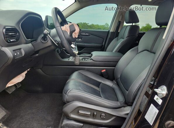 5FNYG1H72PB044132 2023 HONDA PILOT Black Front interior view