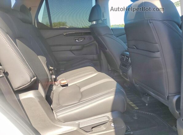5FNYG2H43SB044239 2025 HONDA PILOT White უკანა სალონის ხედი