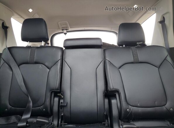 5FNYG2H75SB007140 2025 HONDA PILOT White Հետևի նստատեղերի տեսք