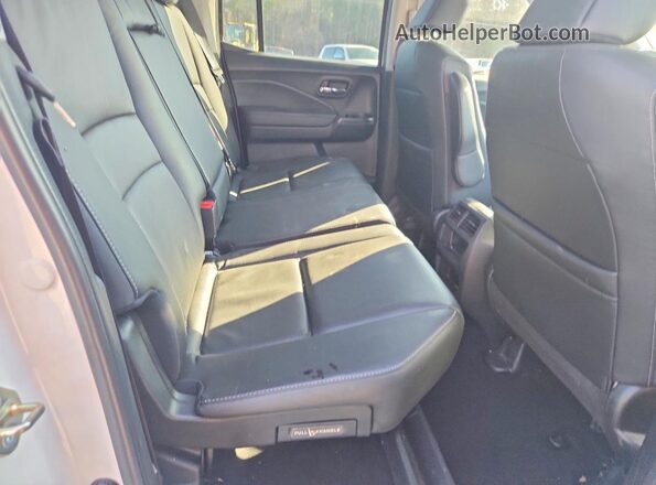 5FPYK2F5XLB000662 2020 HONDA RIDGELINE White Rear seats view