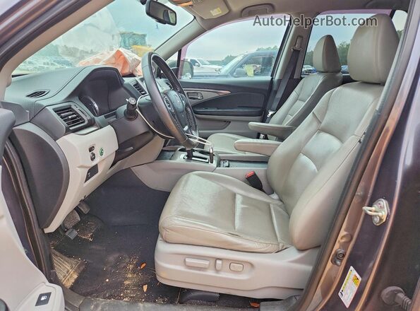 5FPYK2F62HB009274 2017 HONDA RIDGELINE Gray Vista interior delantera