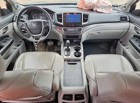 5FPYK2F62HB009274 2017 HONDA RIDGELINE Gray Vista del salpicadero