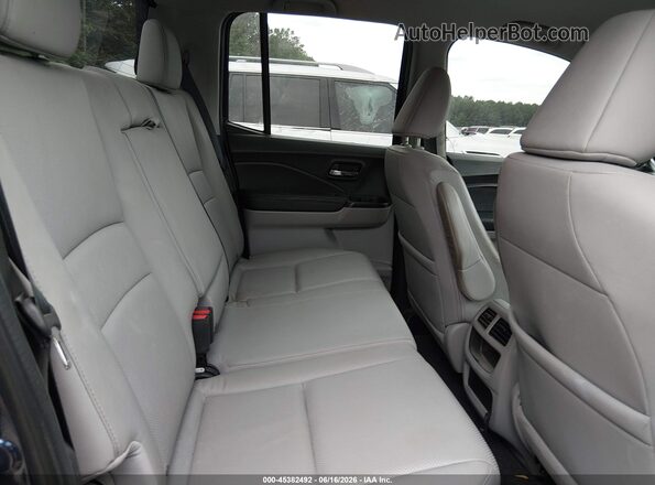 5FPYK2F62JB001889 2018 HONDA RIDGELINE Blue Vista de la etiqueta del VIN