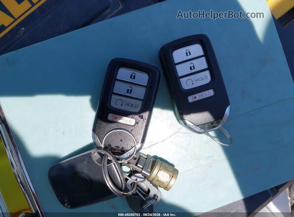 5FPYK3F61SB018772 2025 HONDA RIDGELINE Красный Вид панели приборов
