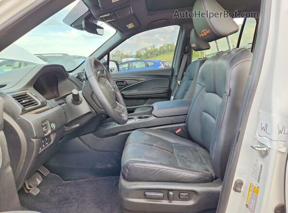 5FPYK3F6XSB002456 2025 HONDA RIDGELINE White წინა სალონის ხედი