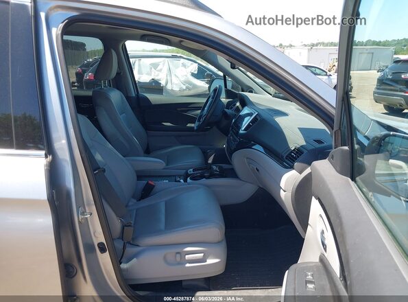 5FPYK3F71HB002525 2017 HONDA RIDGELINE Silver Սալոնի դիմացի տեսք