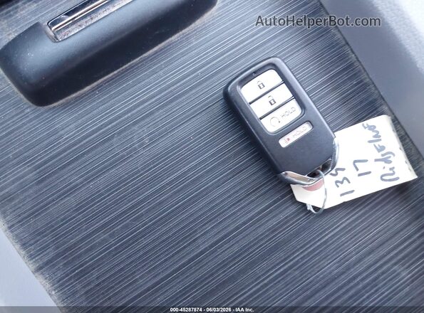 5FPYK3F71HB002525 2017 HONDA RIDGELINE Silver Առջևի վահանակի տեսք