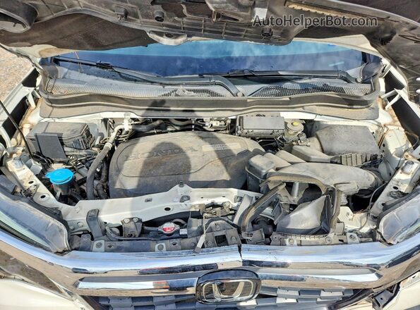5FPYK3F71JB013479 2018 HONDA RIDGELINE White Vista interior trasera