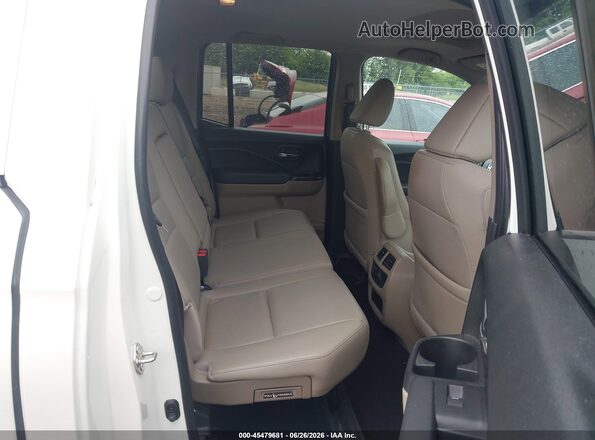 5FPYK3F72HB010682 2017 HONDA RIDGELINE White VIN sticker view