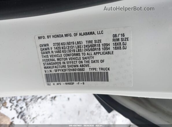 5FPYK3F72HB010682 2017 HONDA RIDGELINE White Engine compartment view