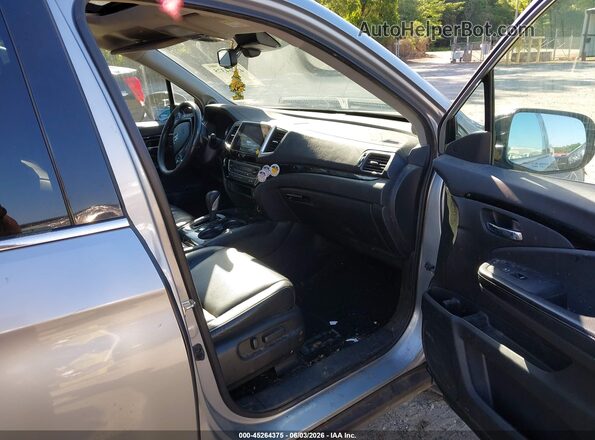 5FPYK3F72HB034707 2017 HONDA RIDGELINE Серый Вид салона спереди