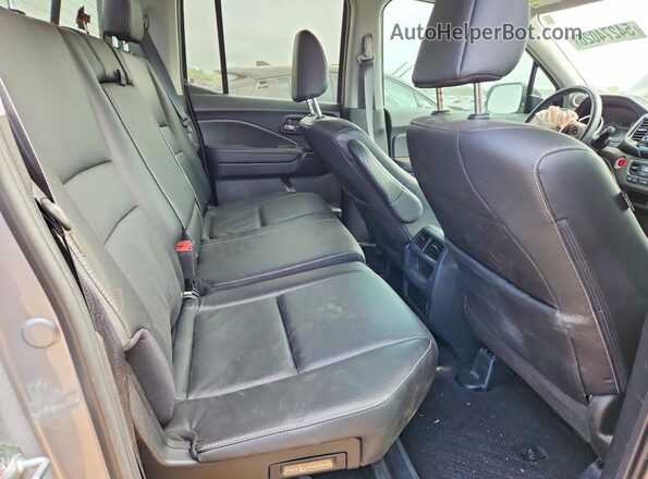 5FPYK3F72PB026038 2023 HONDA RIDGELINE Silver უკანა სავარძლების ხედი