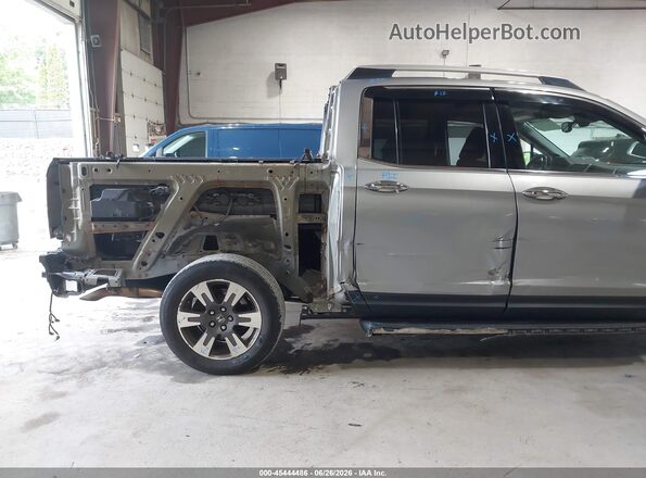 5FPYK3F77HB024495 2017 HONDA RIDGELINE Silver Դիմացի տեսք