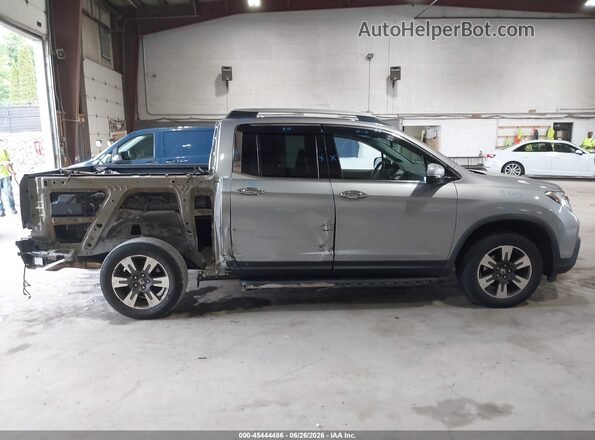 5FPYK3F77HB024495 2017 HONDA RIDGELINE Silver Սալոնի 360 աստիճան տեսք
