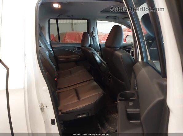 5FPYK3F77JB013924 2018 HONDA RIDGELINE White Вид наклейки з VIN-кодом