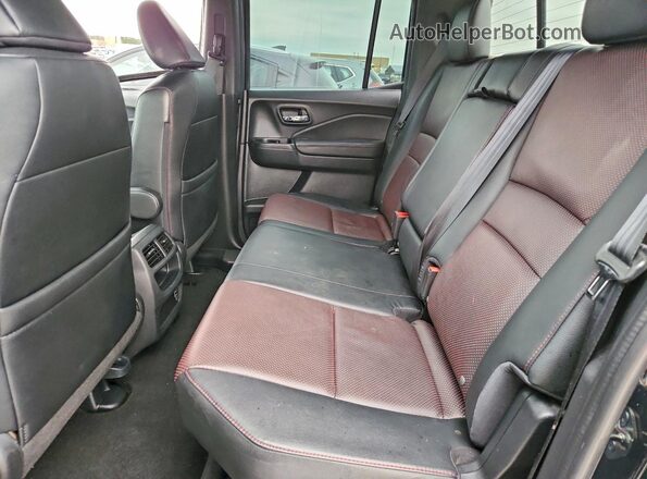 5FPYK3F8XKB017721 2019 HONDA RIDGELINE Black Vista de los asientos traseros