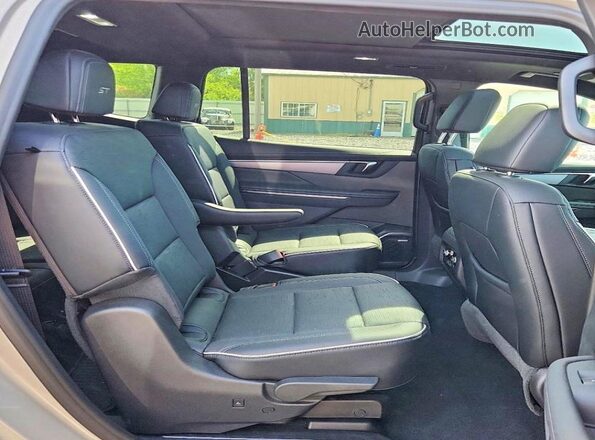 5GAERBKS8TJ203367 2026 BUICK ENCLAVE Tan Հետևի նստատեղերի տեսք