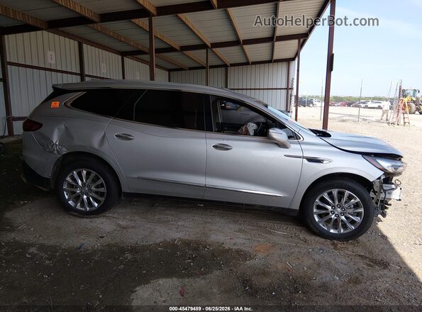 5GAERBKW2LJ301443 2020 BUICK ENCLAVE Silver Вид задньої частини салону