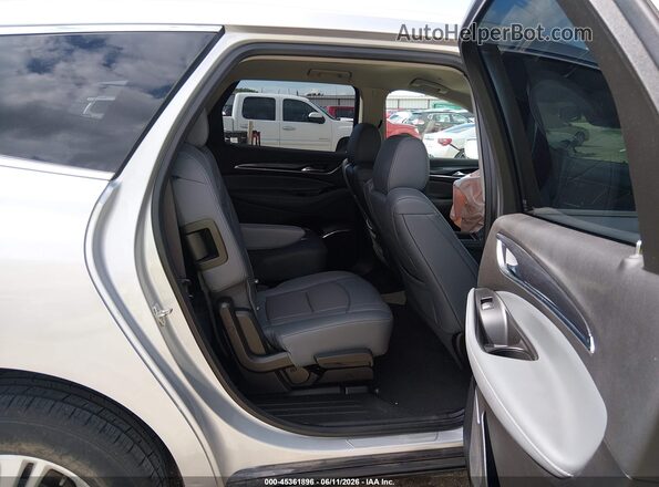 5GAERBKW8JJ283429 2018 BUICK ENCLAVE Серебряный Вид наклейки с VIN-кодом