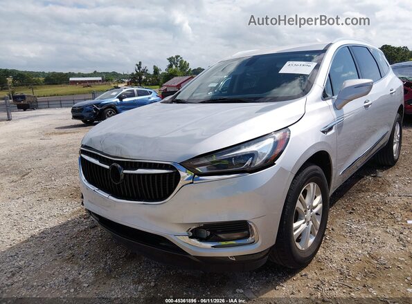 5GAERBKW8JJ283429 2018 BUICK ENCLAVE Серебряный Вид спереди