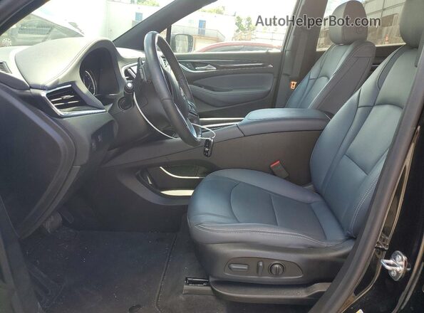 5GAERBKWXPJ110486 2023 BUICK ENCLAVE Черный Вид салона спереди