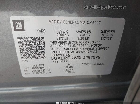 5GAERCKW0LJ257075 2020 BUICK ENCLAVE Silver Widok komory silnika