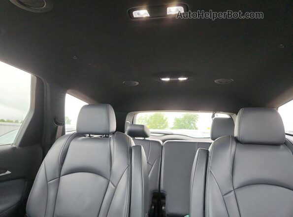 5GAERCKW0NJ115165 2022 BUICK ENCLAVE Silver Rear seats view