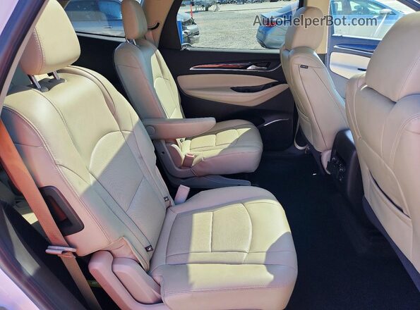 5GAERCKW2JJ133743 2018 BUICK ENCLAVE White Вид задньої частини салону