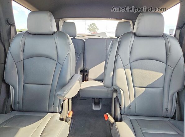 5GAERCKW8NJ115365 2022 BUICK ENCLAVE White Rear seats view