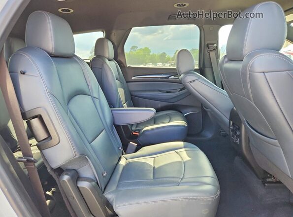 5GAERCKW8NJ115365 2022 BUICK ENCLAVE White Rear interior view