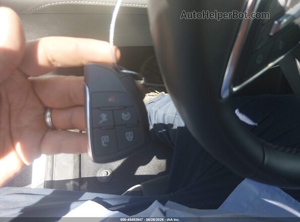 5GAEVARS0SJ268210 2025 BUICK ENCLAVE Белый Вид панели приборов