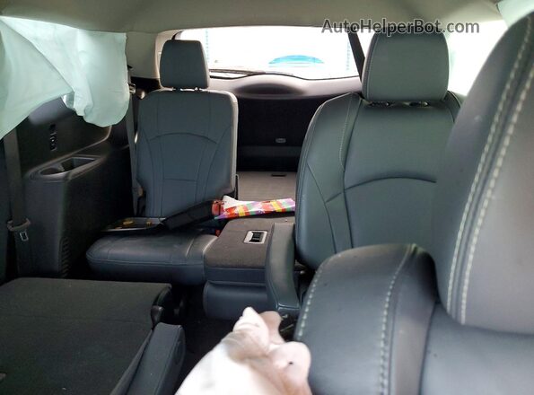 5GAEVBKW1KJ150251 2019 BUICK ENCLAVE Silver Вид задніх сидінь