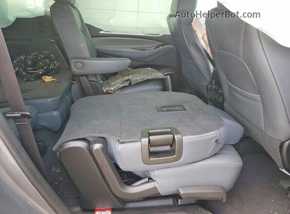 5GAEVBKW1KJ150251 2019 BUICK ENCLAVE Silver Вид задньої частини салону