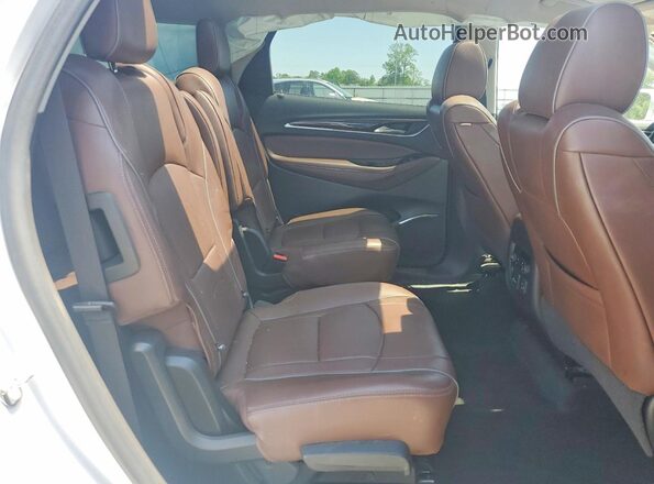5GAEVCKW6JJ223019 2018 BUICK ENCLAVE White Widok wnętrza z tyłu