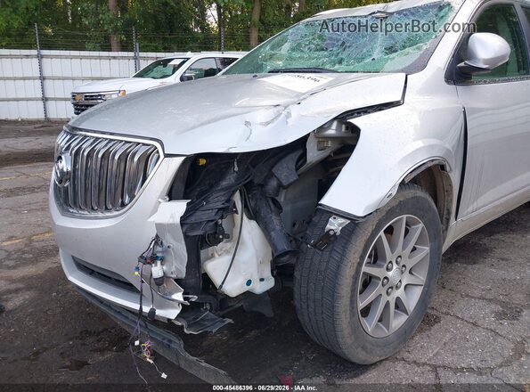 5GAKRBKD1HJ182583 2017 BUICK ENCLAVE Серебряный Вид спереди