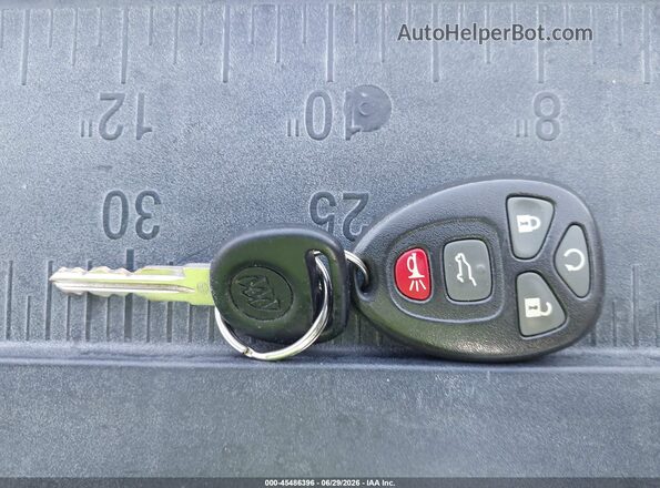 5GAKRBKD1HJ182583 2017 BUICK ENCLAVE Серебряный Вид панели приборов