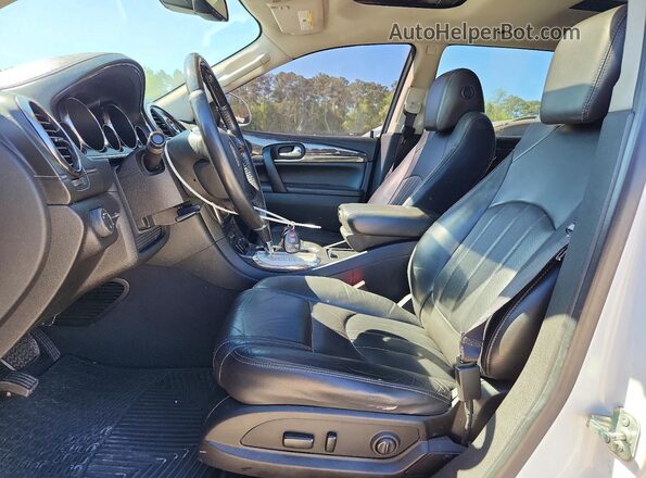 5GAKRBKD3HJ270955 2017 BUICK ENCLAVE White Front interior view