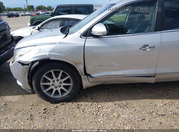 5GAKRBKD7HJ313712 2017 BUICK ENCLAVE Silver Front view