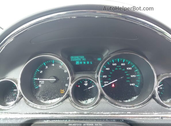 5GAKVBKD0HJ325583 2017 BUICK ENCLAVE Red Widok tylnych siedzeń