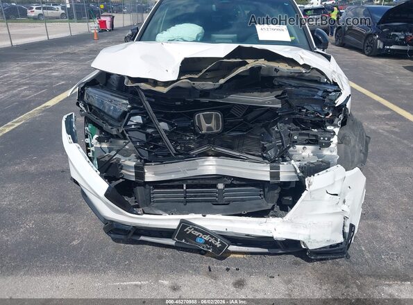 5J6RS6H8XRL016677 2024 HONDA CR-V White Դիմացի տեսք
