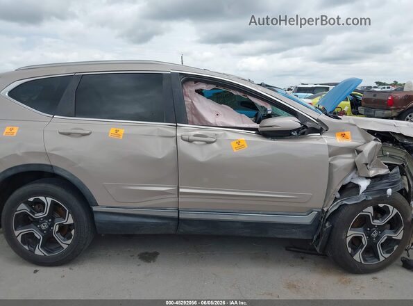 5J6RW1H95JL000018 2018 HONDA CR-V Gold Սալոնի հետևի տեսք